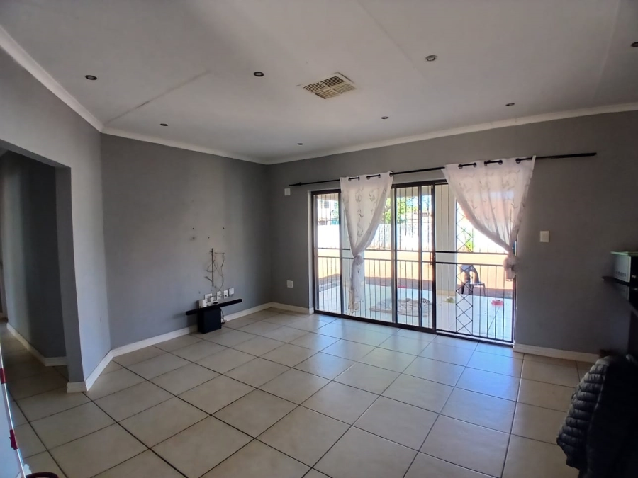 3 Bedroom Property for Sale in Kuruman Northern Cape